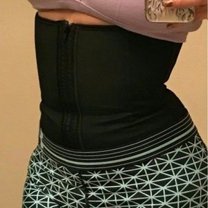 Clip & Zip Latex Waist Trainer